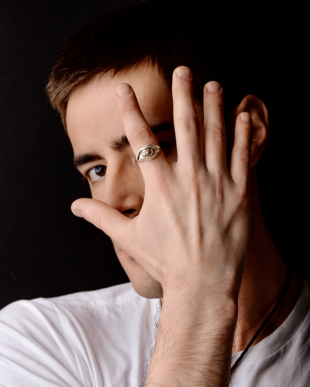 Alex Streeter Angel Eye ring