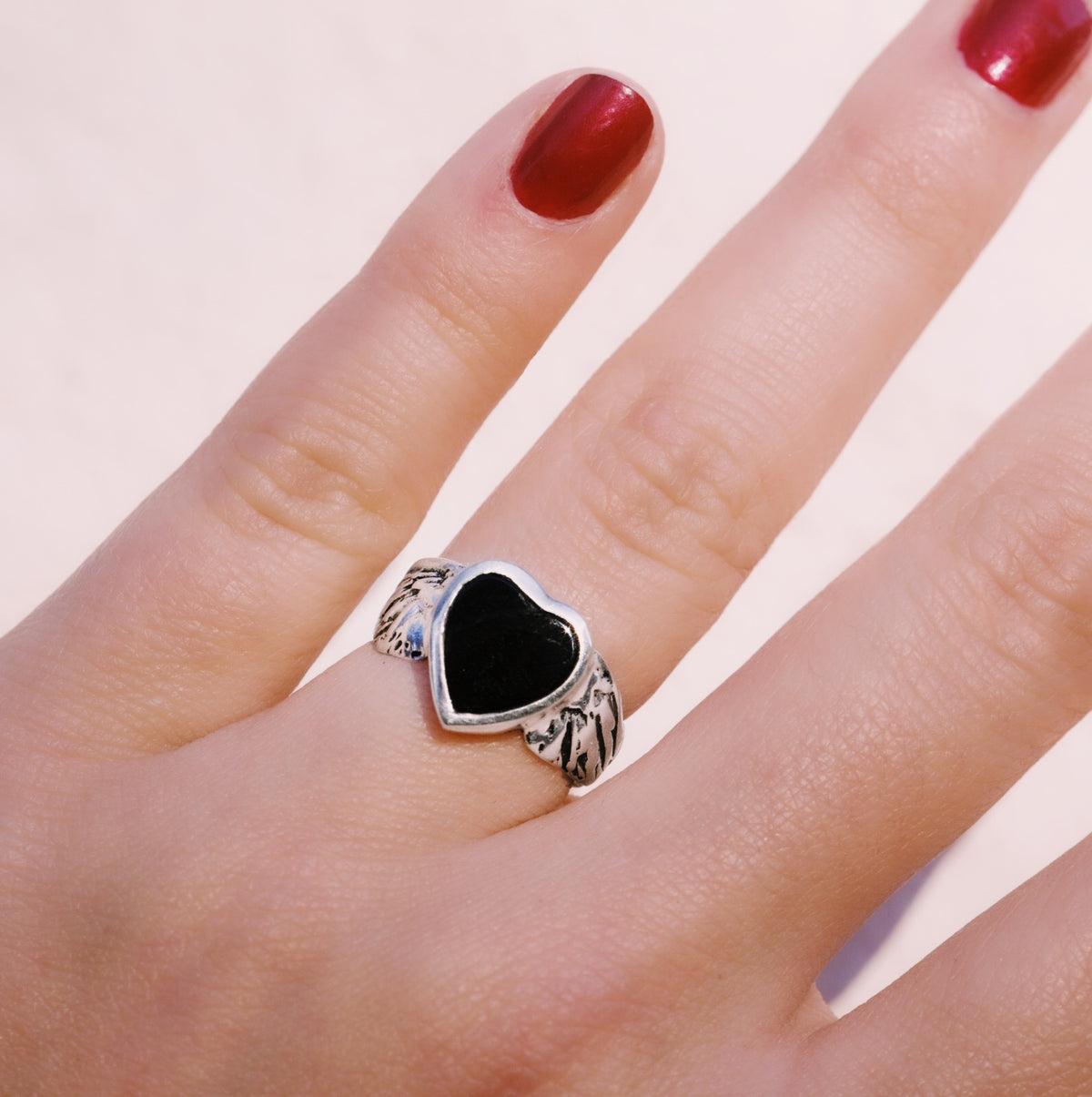 Onyx outlet heart ring