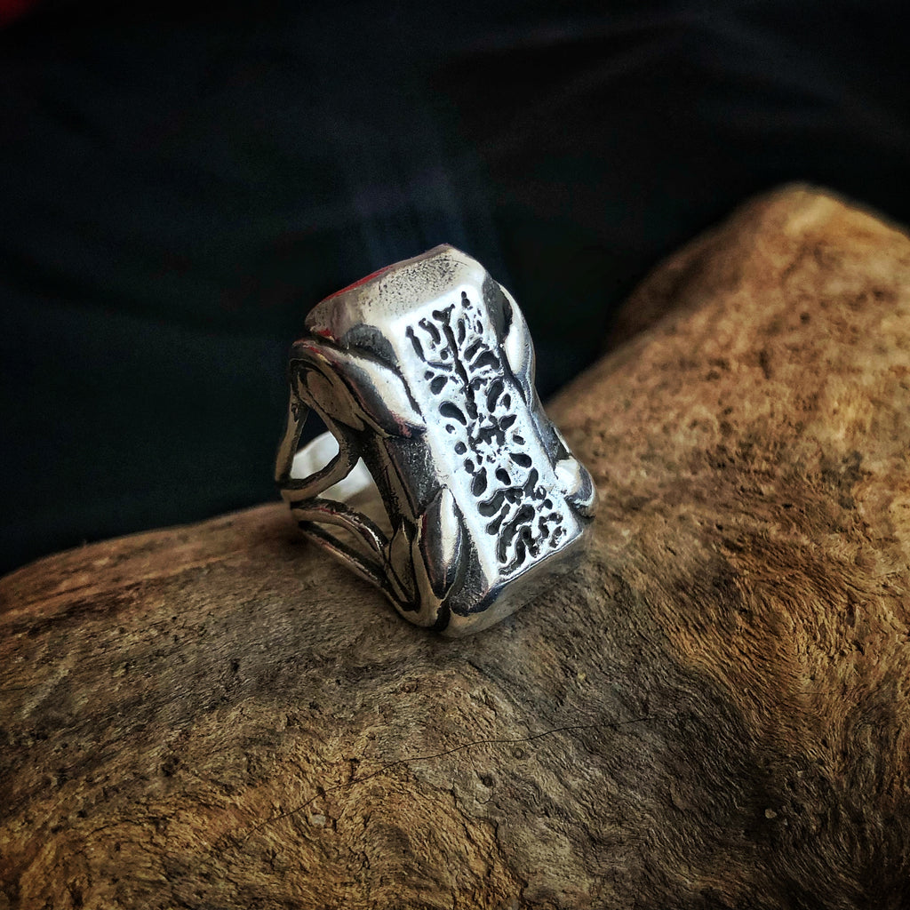 The Lost Tomb Ring