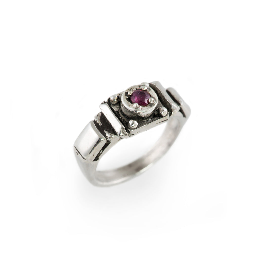 Ruby Art Deco Band Ring