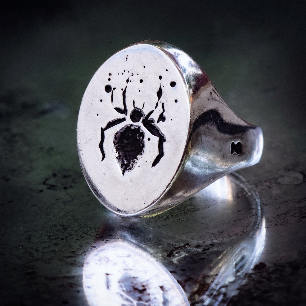 Black Widow Spider Ring