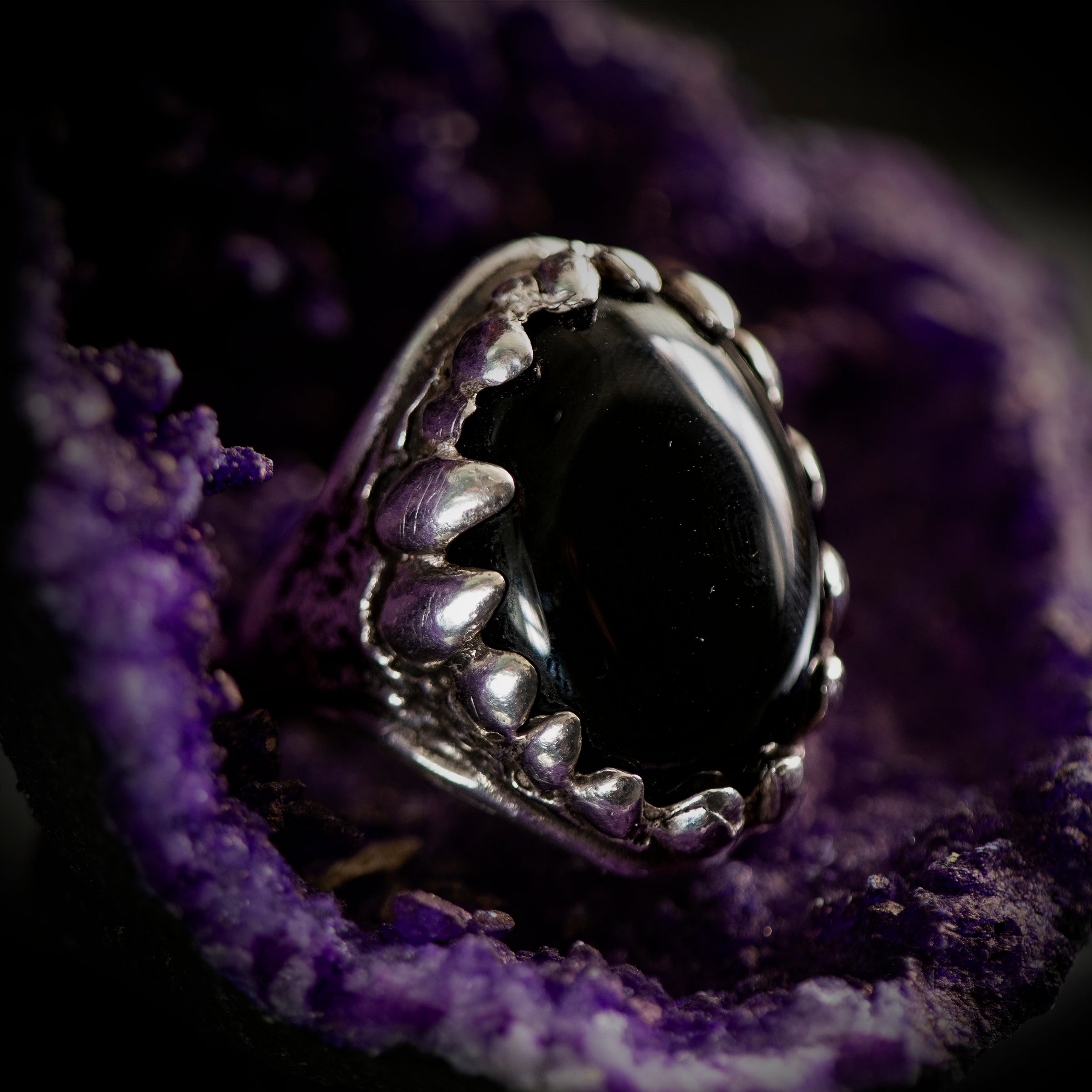 Crysoprase Dragon Tooth Ring | Alex Streeter