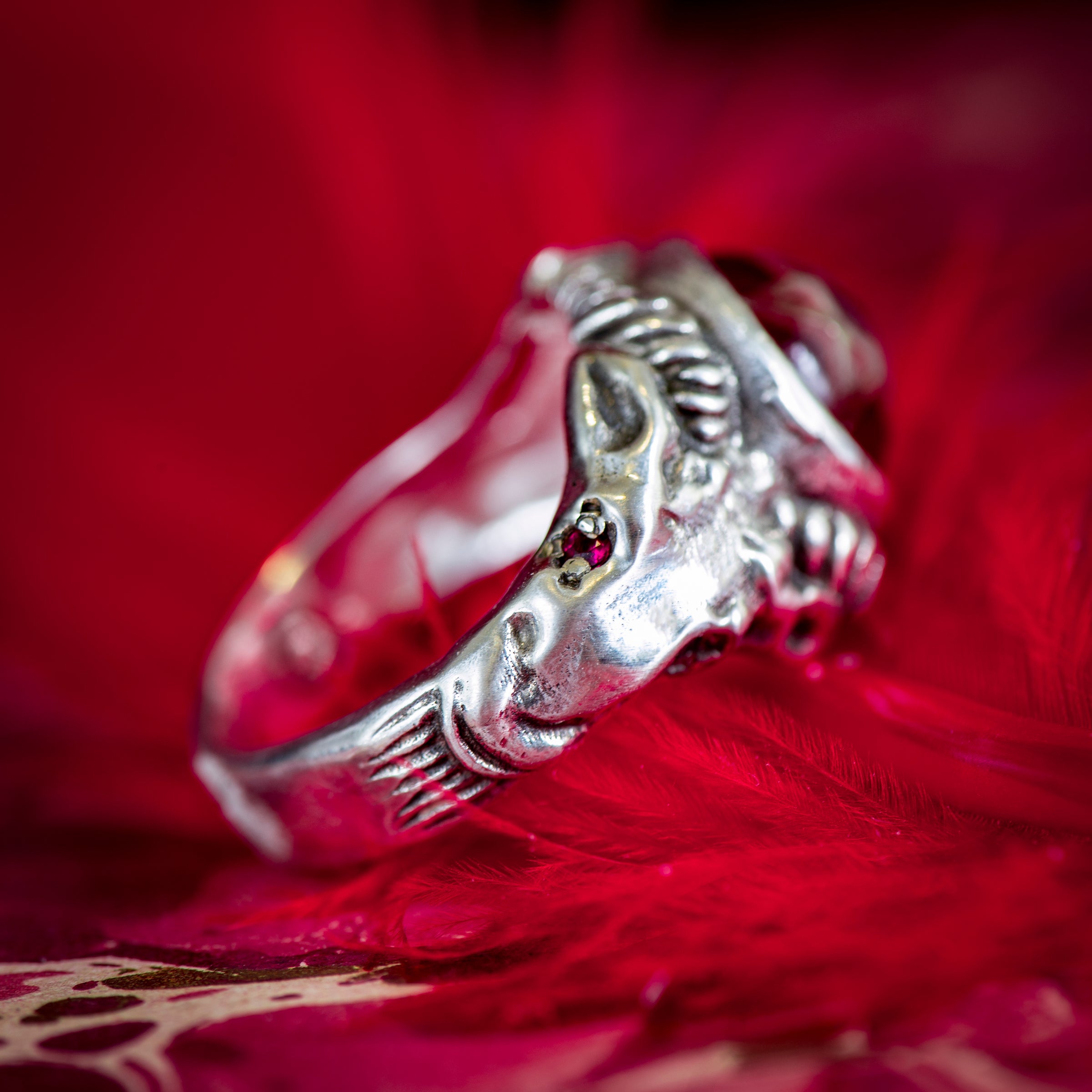 正規品 Alex Streeter Baby Devil Heart Ring Ruby_Baby_Devil_Heart_Still_Li